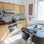 아파트 Residences