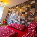 Residences 아파트